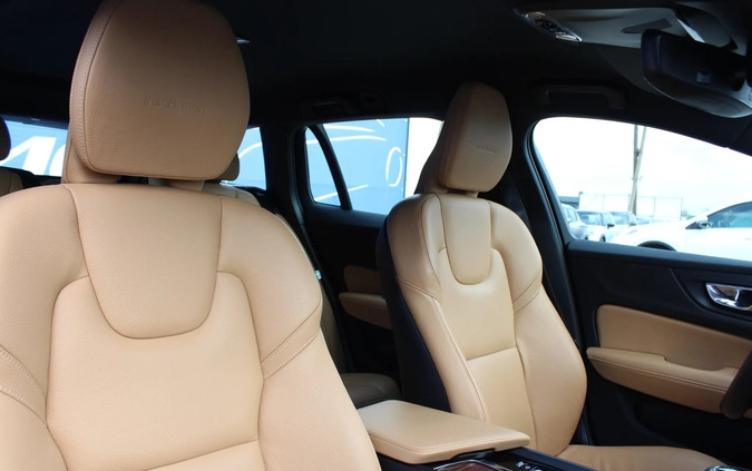 Volvo V60 cena 124900 przebieg: 69000, rok produkcji 2019 z Knurów małe 436